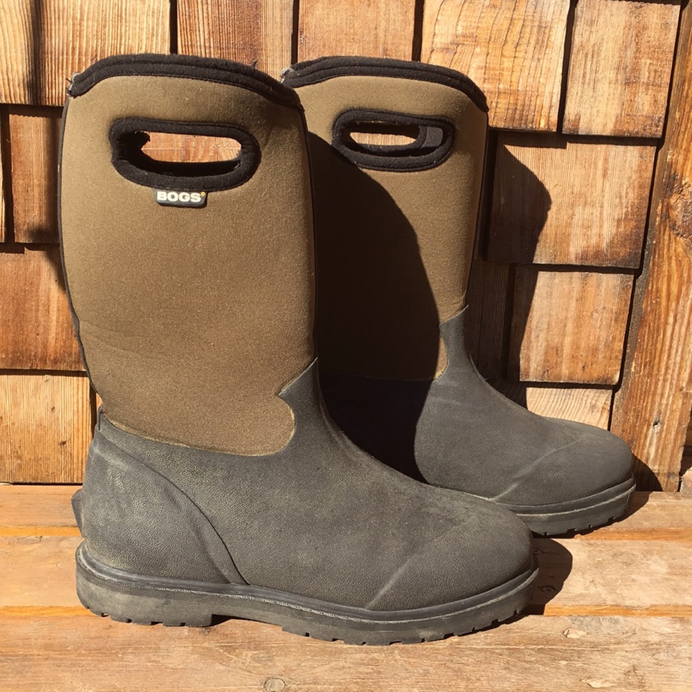 Mens Bogs boots -size 9